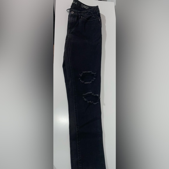 BLACK RIPPED JEANS - Picture 3 of 3